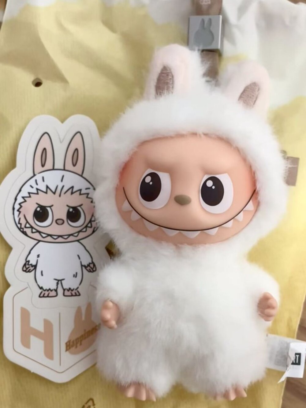 White pin for Love mini labubu H